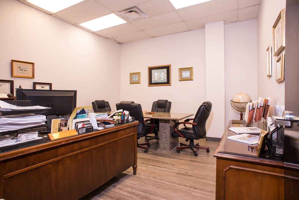 Courthouse Square - Delux office suites 1 block from City Hall in Corpus Christi